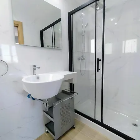 M Nostrum Ny Apartment